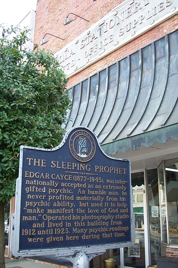 Edgar Cayce